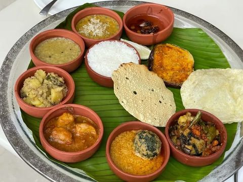 Traditional Bengali cuisine and bhog
